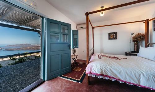Villa Aegagros Caldera Houses