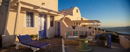 Villa Aegagros Caldera Houses