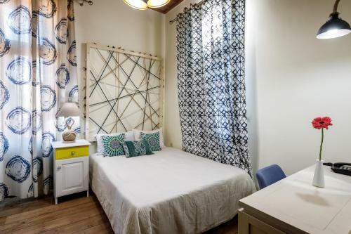 Hostal Kapodistrias Hotel