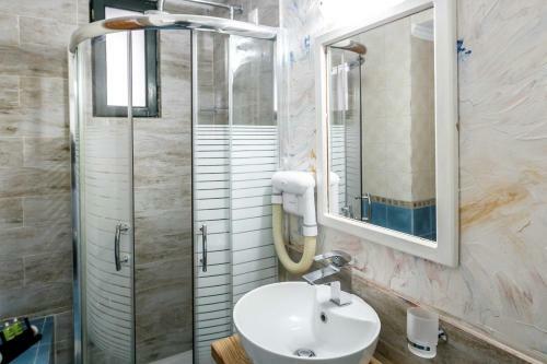 Hostal Kapodistrias Hotel