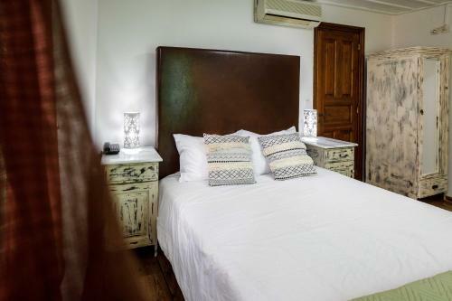 Hostal Kapodistrias Hotel