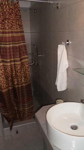 Hostal House Roula