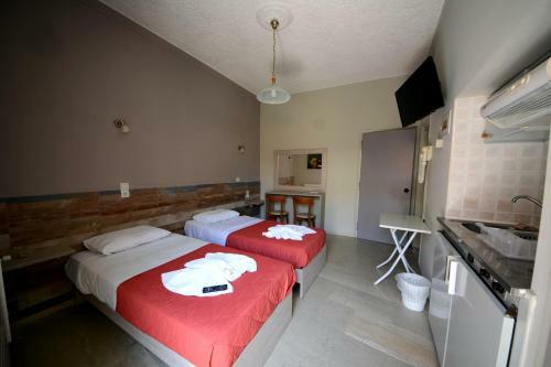Bikakis Family Apartments
