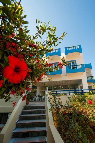 Tripodis Apartments