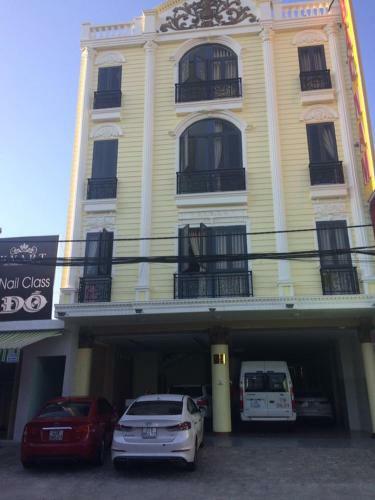 Bac Nam Central Station Hotel
