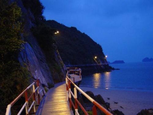 Cat Ba Family Hotel