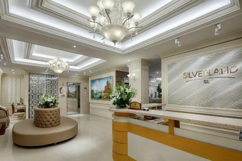 Silverland Sil Hotel & Spa