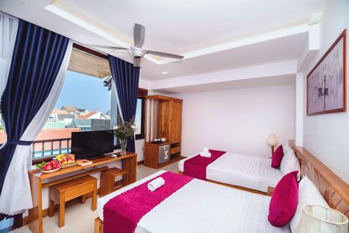 Riverside Plum Garden Homestay