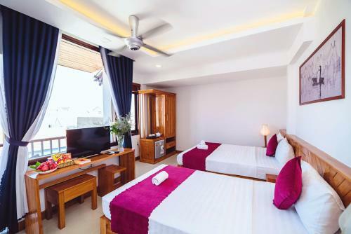 Riverside Plum Garden Homestay