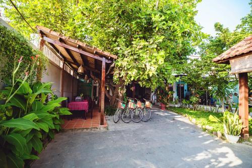 Riverside Plum Garden Homestay