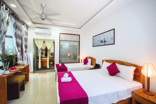 Riverside Plum Garden Homestay