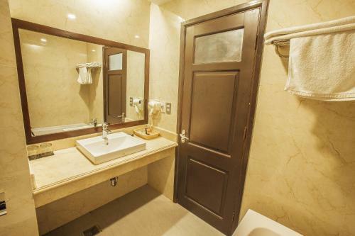 Muong Thanh Vinh Hotel