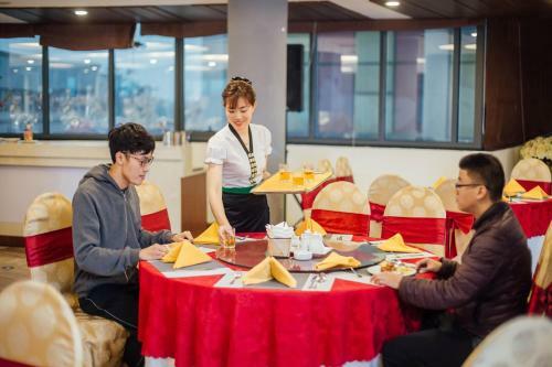 Muong Thanh Vinh Hotel