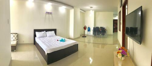 Three Bedroom Sea View Apartment