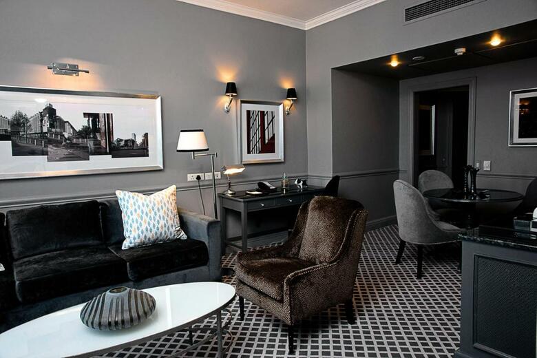 Hotel 54 On Bath