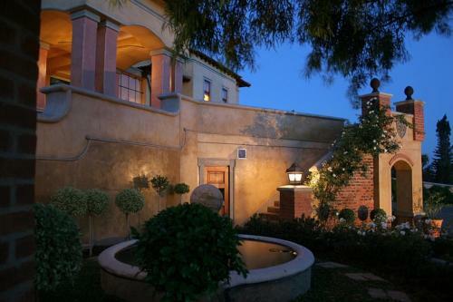 Hostal Castello Di Monte