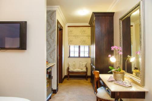 Ivory Manor Boutique Hotel