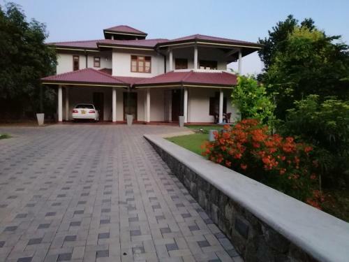 Hostal Golden Residence