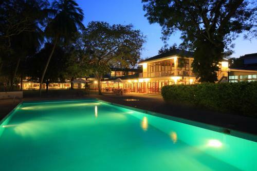Hotel The Lakeside At Nuwarawewa