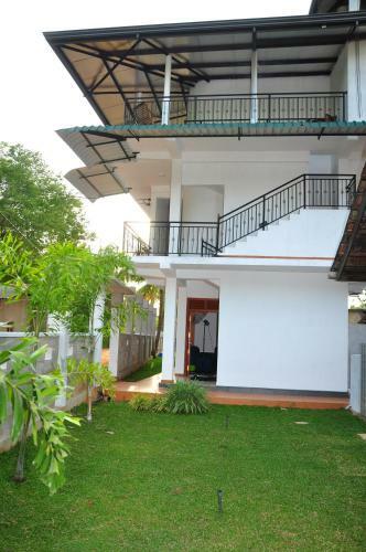 Rajarata Lodge