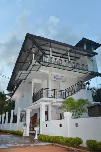 Rajarata Lodge