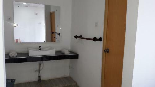 Hotel Sudunelum Holiday Resort