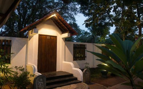 Hotel Muragala Holiday Resort