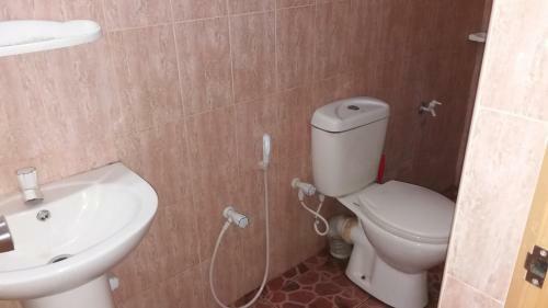 Kumudu Holiday Home