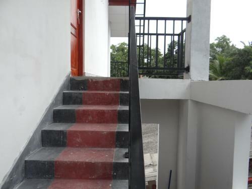 Kumudu Holiday Home