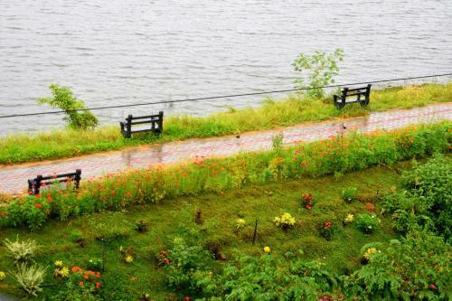 Hostal Lake City Resort