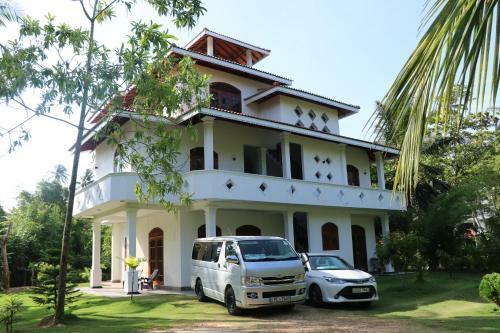 Hostal Villa Sureka