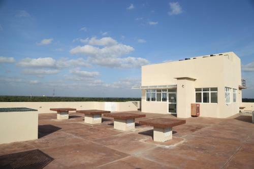 Tulasi Mahal Aparthotel