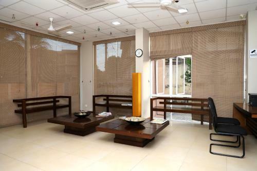 Tulasi Mahal Aparthotel