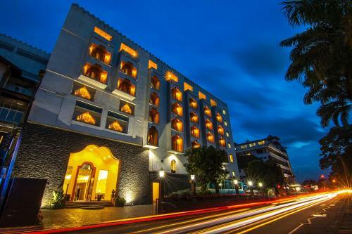 Hotel The Royal Kandyan