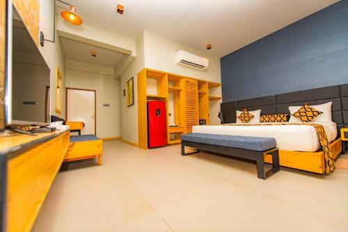 Hotel Ballena Regency