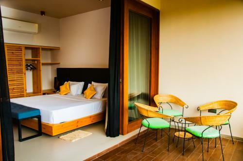 Hotel Ballena Regency