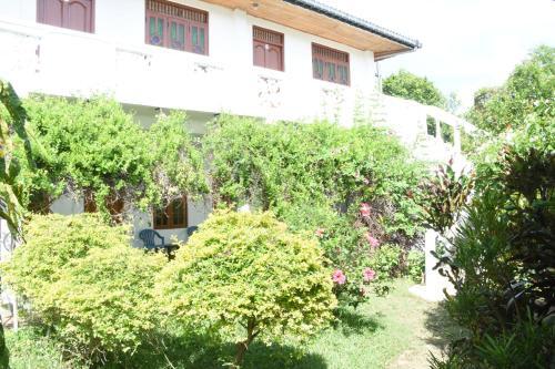 Bed & Breakfast Nilaveli Palm House