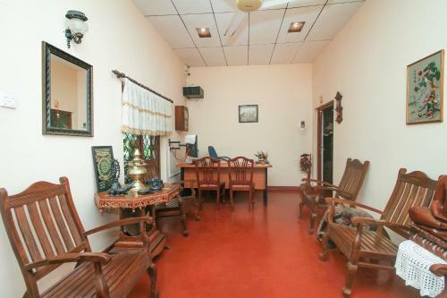 Hostal Oyo 579 Little Villa