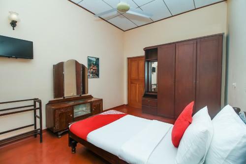 Hostal Oyo 579 Little Villa