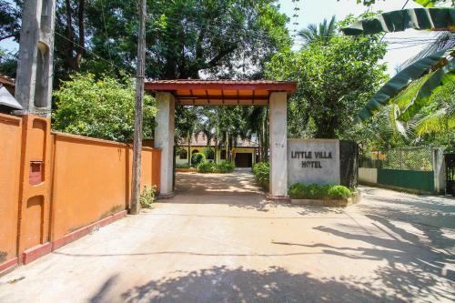 Hostal Oyo 579 Little Villa