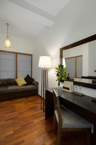 Hotel Ayana Sea