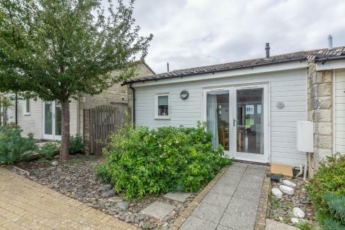 Saltbox B10