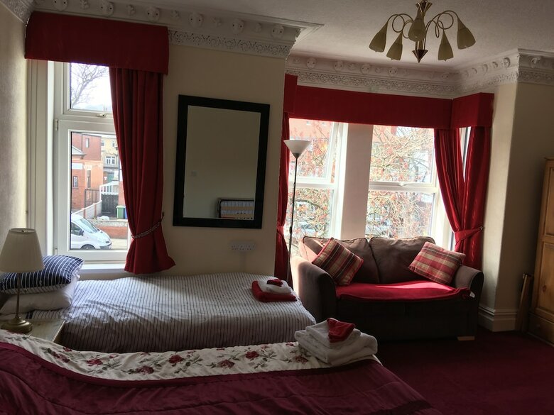 Hostal Robyn's Guest House