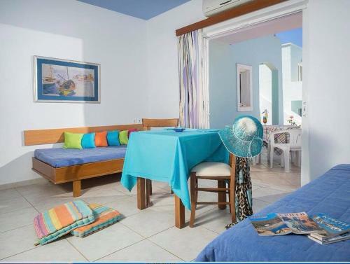 Mari Apartments