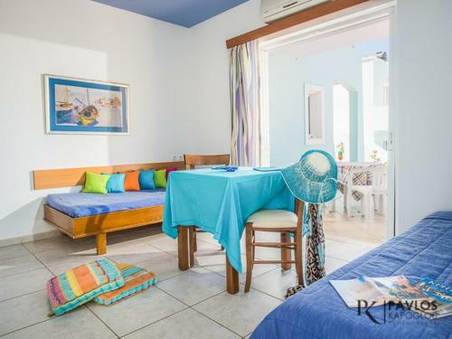 Mari Apartments