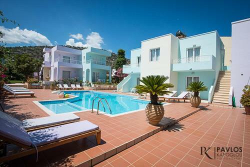 Mari Apartments