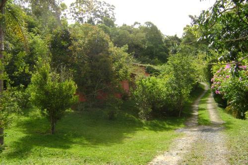 Posada Pousada Passaredo Montanha