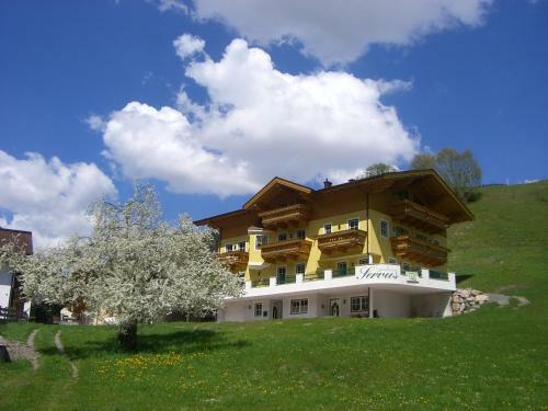 Bed & Breakfast Landhaus Servus