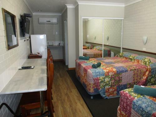 Barcaldine Country Motor Inn