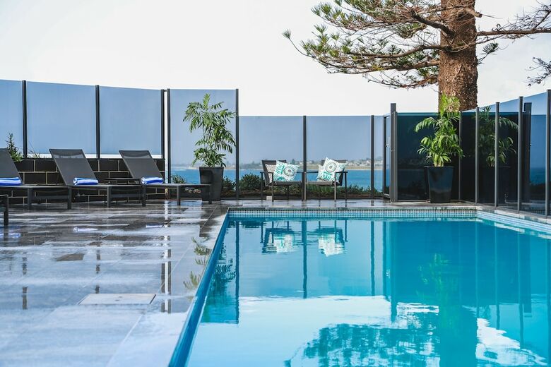 Hotel Headlands Austinmer Beach